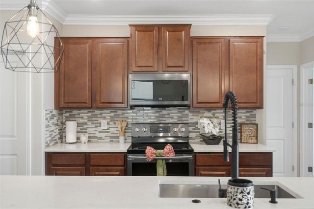 17204 YELLOW PINE STREET, Wimauma, FL 33598