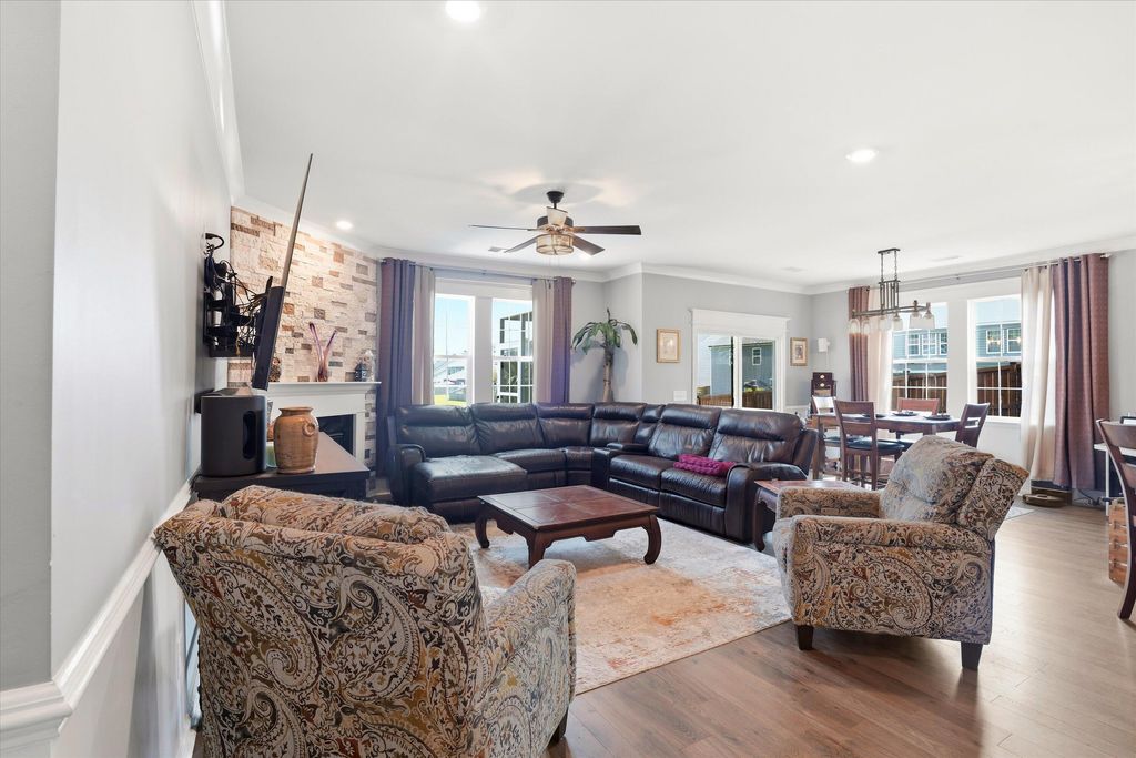 Image 21 of property listing at 1106 Mossy Rock Drive, Summerville, SC 29485