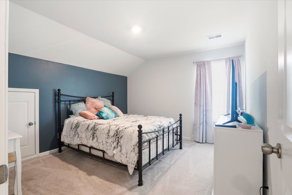 Image 37 of property listing at 1106 Mossy Rock Drive, Summerville, SC 29485