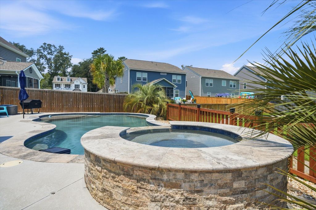 Image 50 of property listing at 1106 Mossy Rock Drive, Summerville, SC 29485