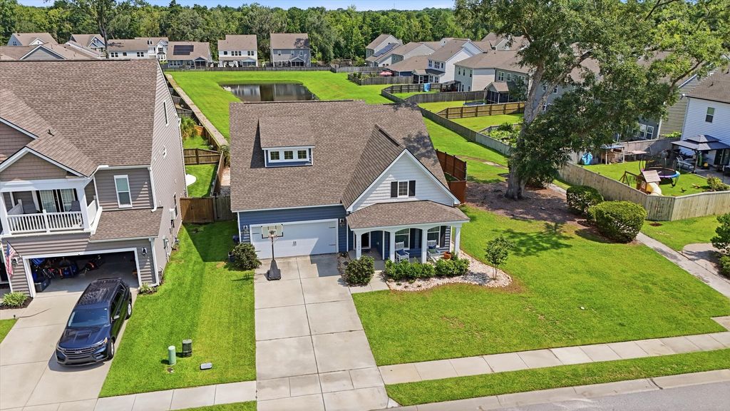 Image 51 of property listing at 1106 Mossy Rock Drive, Summerville, SC 29485