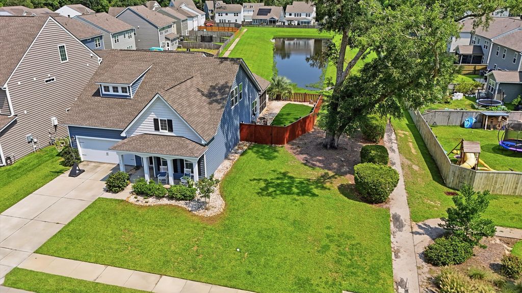 Image 52 of property listing at 1106 Mossy Rock Drive, Summerville, SC 29485