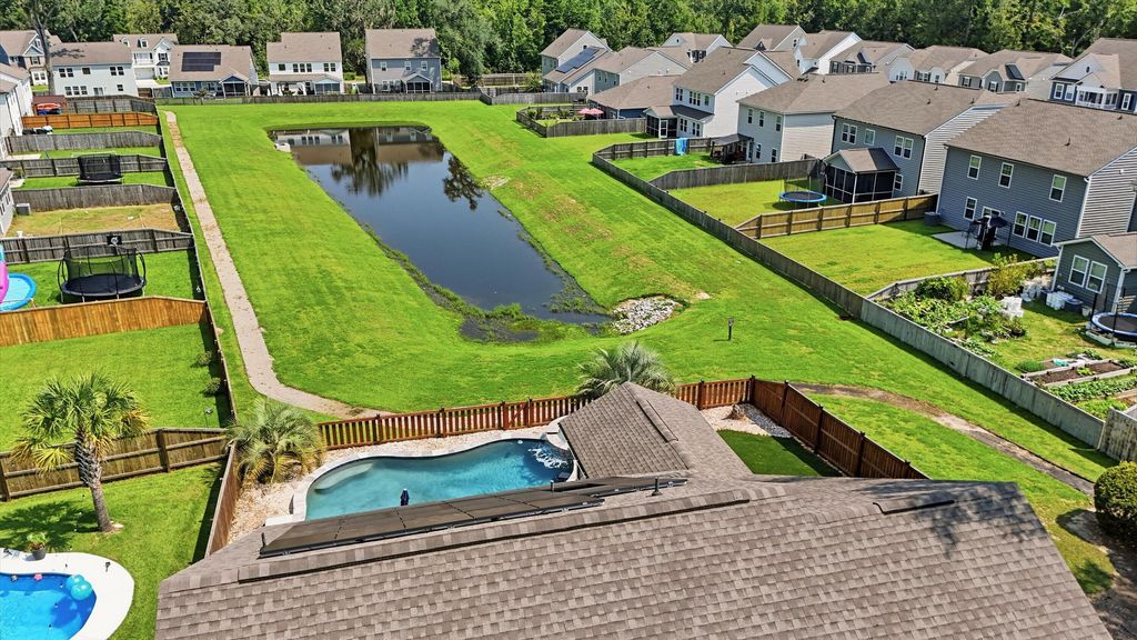 Image 53 of property listing at 1106 Mossy Rock Drive, Summerville, SC 29485