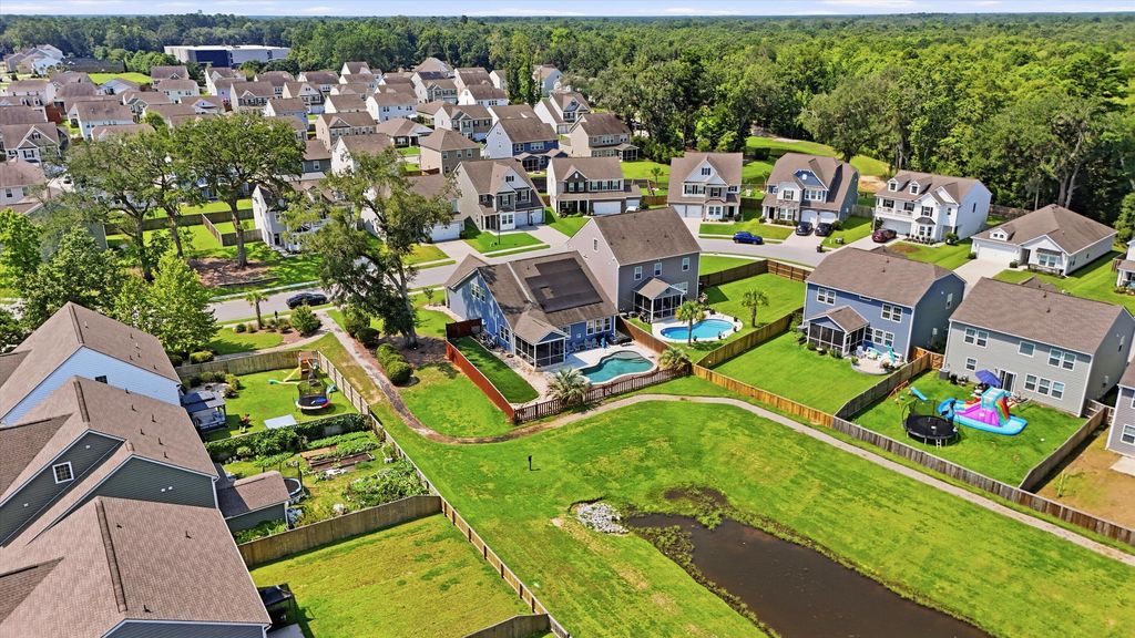 Image 54 of property listing at 1106 Mossy Rock Drive, Summerville, SC 29485