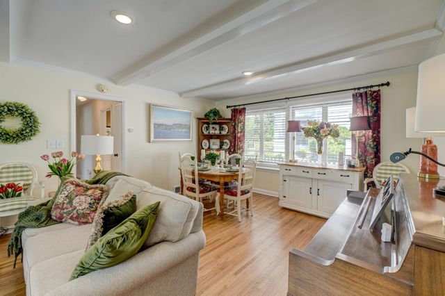607 Vine Street, Hudson, WI 54016