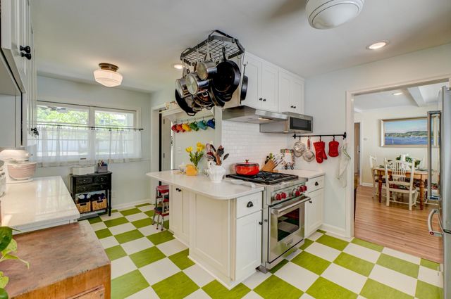 607 Vine Street, Hudson, WI 54016