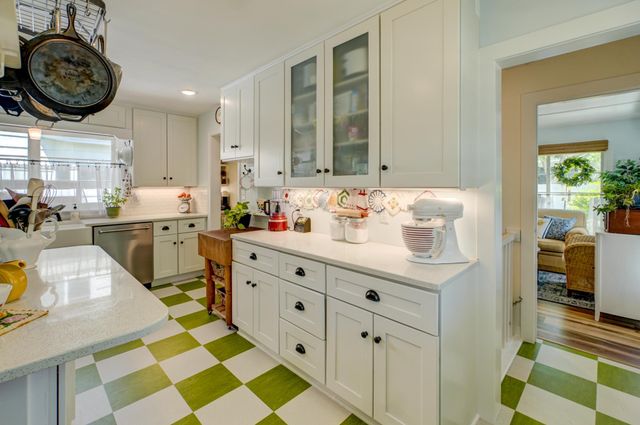 607 Vine Street, Hudson, WI 54016