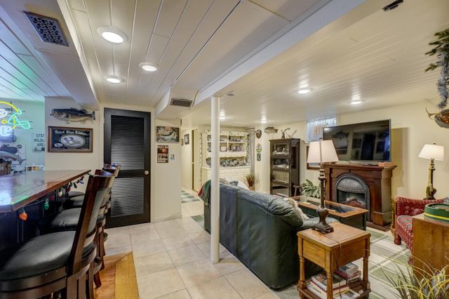 607 Vine Street, Hudson, WI 54016
