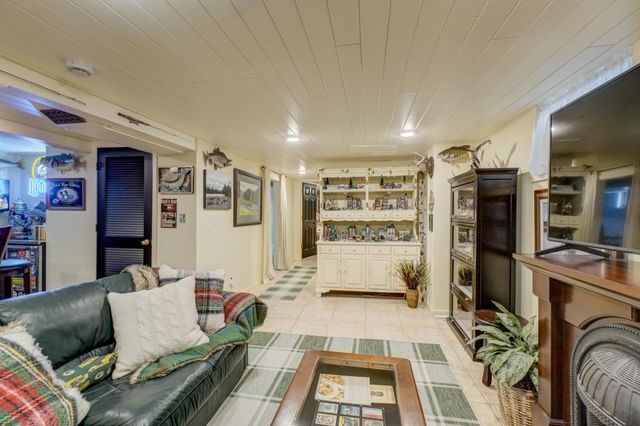 607 Vine Street, Hudson, WI 54016