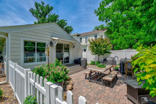 607 Vine Street, Hudson, WI 54016