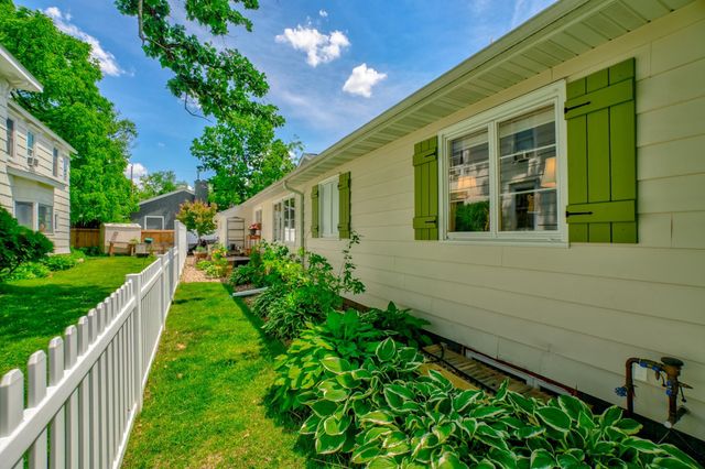 607 Vine Street, Hudson, WI 54016