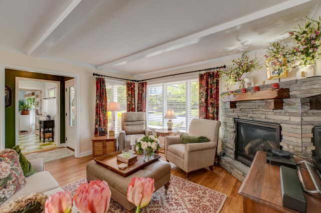 607 Vine Street, Hudson, WI 54016