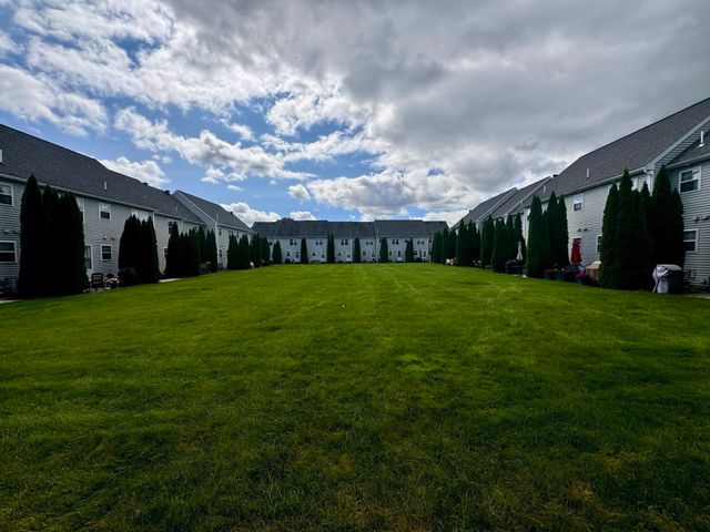 14 Merrimac Way E, Tyngsborough, MA 01879