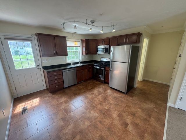 14 Merrimac Way E, Tyngsborough, MA 01879