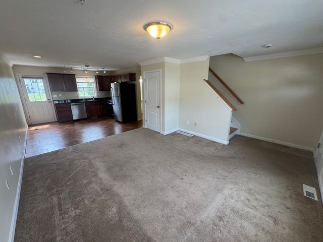 14 Merrimac Way E, Tyngsborough, MA 01879