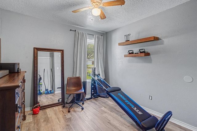 16710 Blackhawk Boulevard, Friendswood, TX 77546