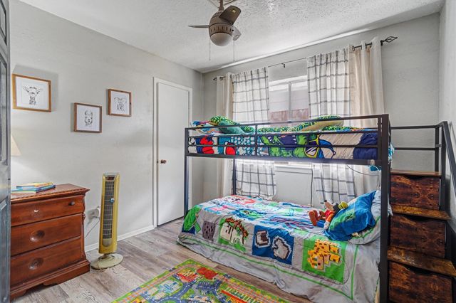 16710 Blackhawk Boulevard, Friendswood, TX 77546