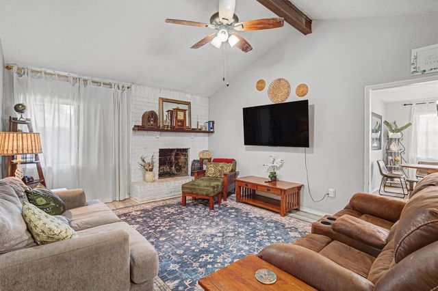 16710 Blackhawk Boulevard, Friendswood, TX 77546