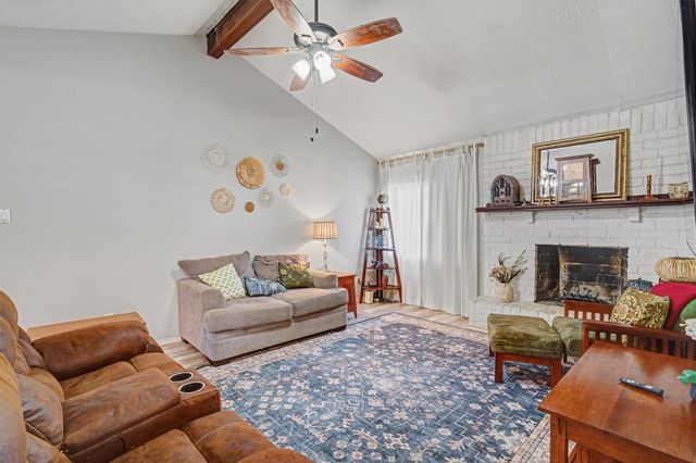 16710 Blackhawk Boulevard, Friendswood, TX 77546