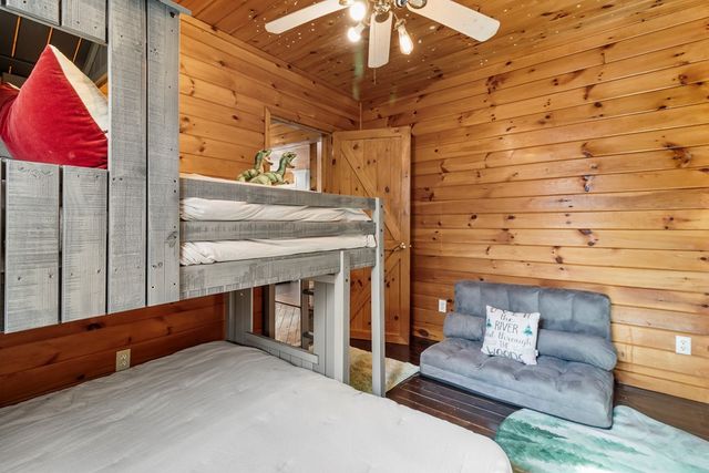 56 Robins Ridge, Blue Ridge, GA 30513