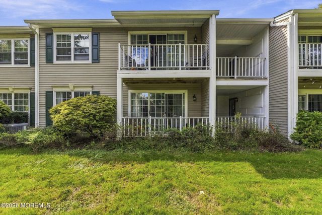 101 Beaumont Court, Tinton Falls, NJ 07724