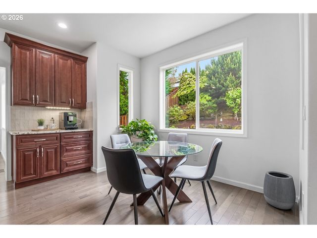 16100 Sw SNOWY OWL Ln, Beaverton, OR 97007