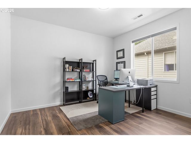 16100 Sw SNOWY OWL Ln, Beaverton, OR 97007