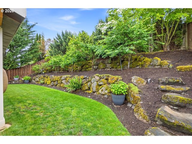 16100 Sw SNOWY OWL Ln, Beaverton, OR 97007