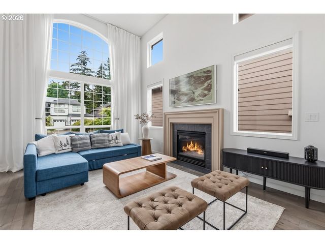 16100 Sw SNOWY OWL Ln, Beaverton, OR 97007