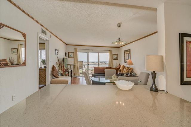 4900 BRITTANY DRIVE S 910, St Petersburg, FL 33715
