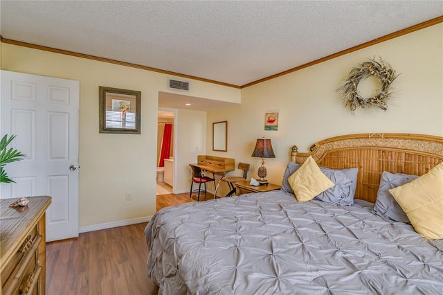 4900 BRITTANY DRIVE S 910, St Petersburg, FL 33715