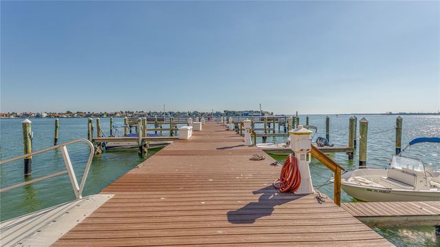 4900 BRITTANY DRIVE S 910, St Petersburg, FL 33715