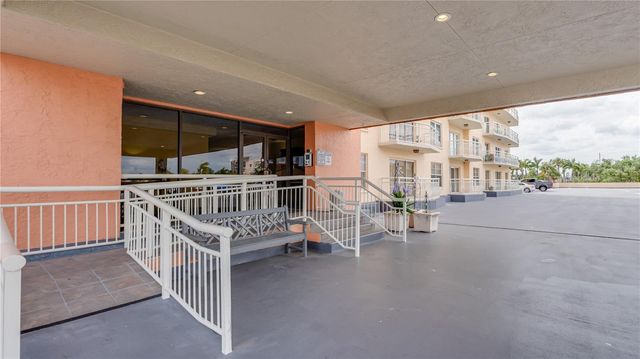 4900 BRITTANY DRIVE S 910, St Petersburg, FL 33715