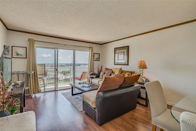 4900 BRITTANY DRIVE S 910, St Petersburg, FL 33715