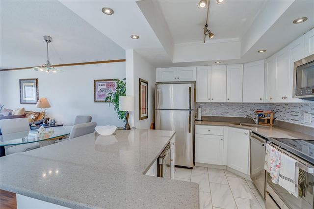 4900 BRITTANY DRIVE S 910, St Petersburg, FL 33715