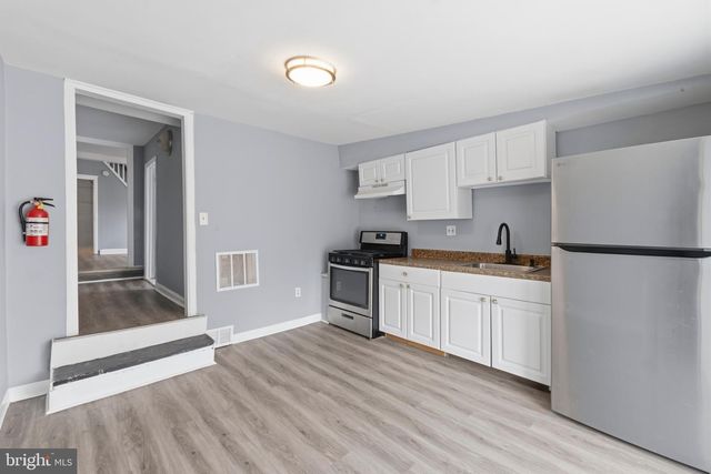 24 W MONROE ST, Mount Holly, NJ 08060