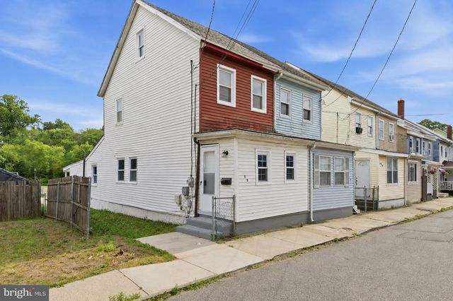 24 W MONROE ST, Mount Holly, NJ 08060