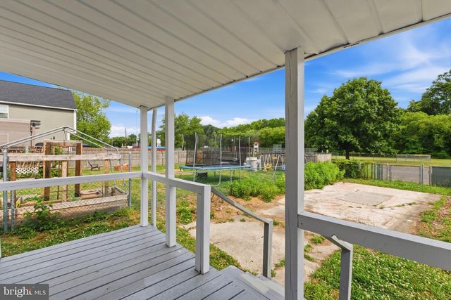 24 W MONROE ST, Mount Holly, NJ 08060