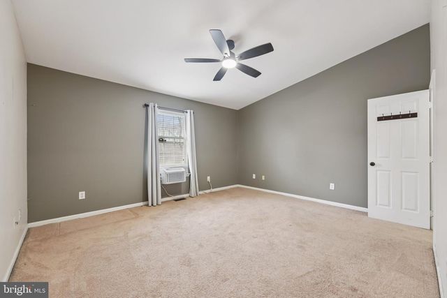 137 CREEKSIDE CT, Newark, DE 19702