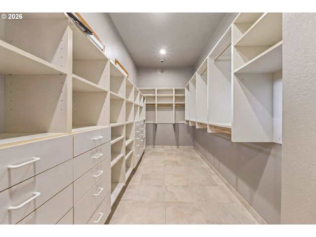 262 BEACON HIGHLAND Rd, Stevenson, WA 98648