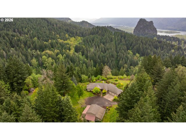 262 BEACON HIGHLAND Rd, Stevenson, WA 98648
