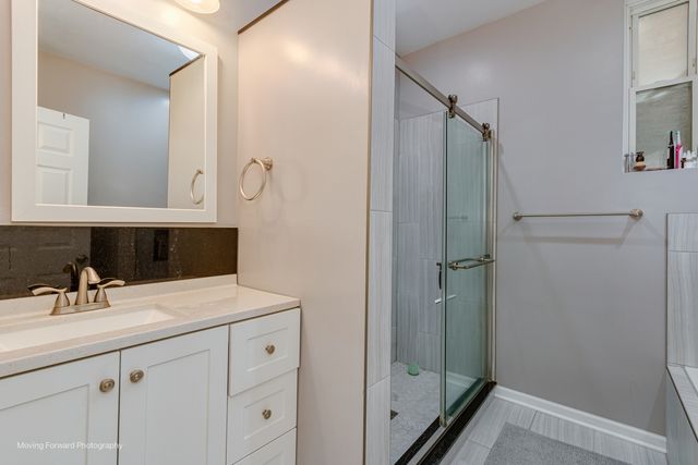 522 N Armour Street 1, Chicago, IL 60642