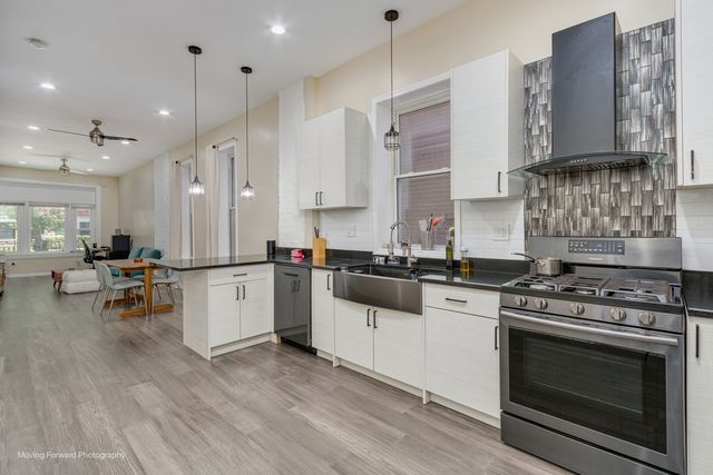 522 N Armour Street 1, Chicago, IL 60642