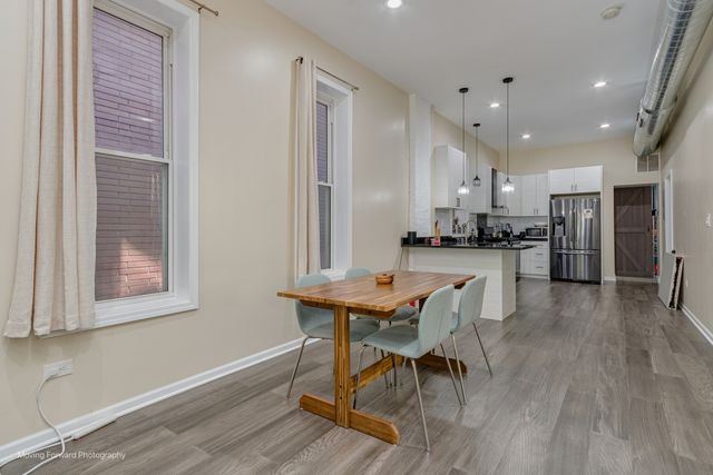 522 N Armour Street 1, Chicago, IL 60642