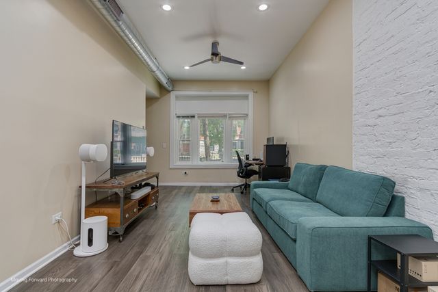 522 N Armour Street 1, Chicago, IL 60642