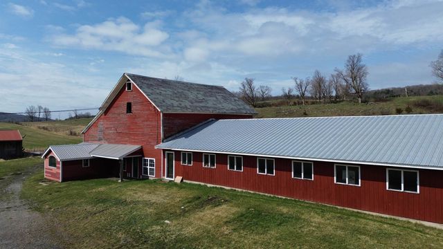 557 Pleasant Valley Road, Benson, VT 05743