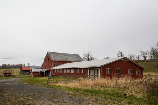 557 Pleasant Valley Road, Benson, VT 05743