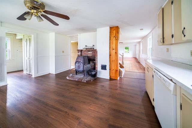 557 Pleasant Valley Road, Benson, VT 05743