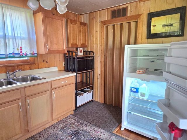 101 Riverside Drive, Beaverton, MI 48612