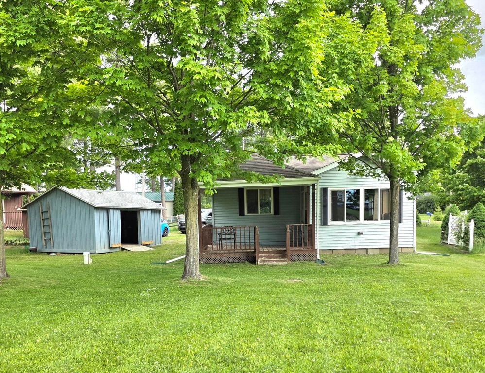 101 Riverside Drive, Beaverton, MI 48612
